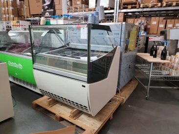 Barletta-Eis GmbH, Schnäppchenmarkt für Kaffeemaschinen, Eisvitrinen